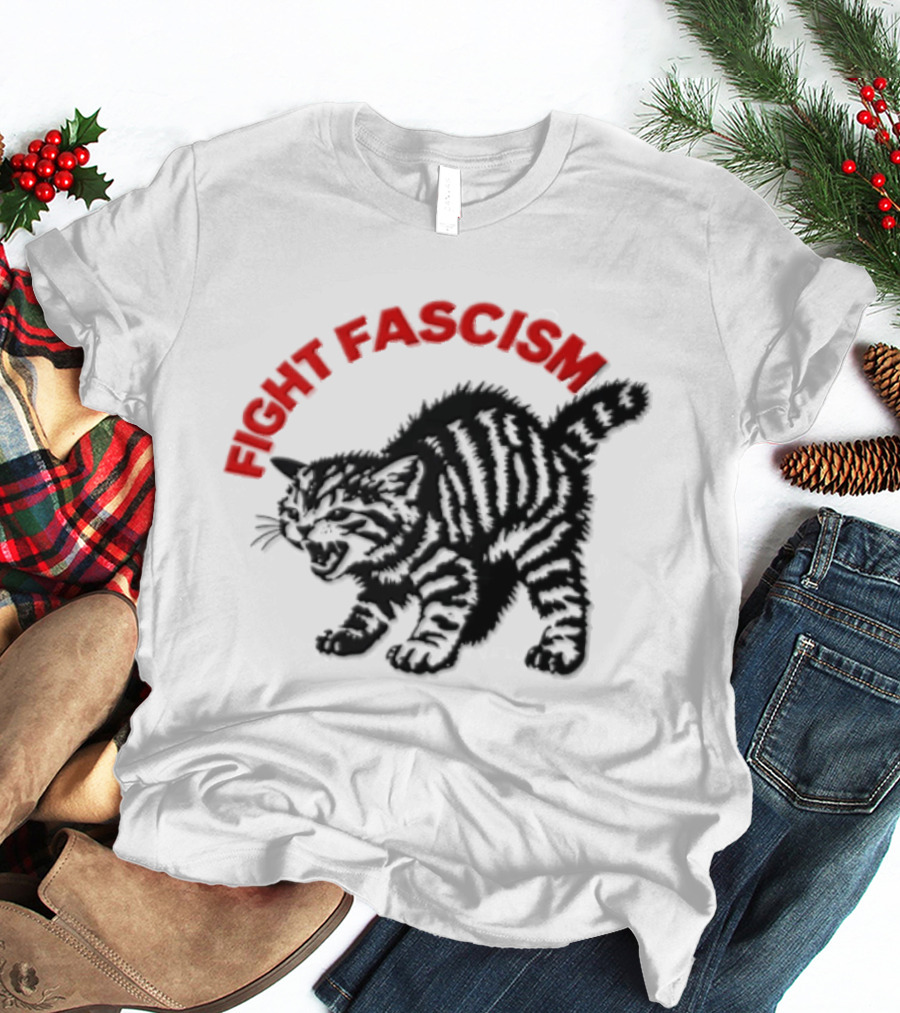 Hissing Striped Kitten Fight Fascism Arched T-Shirt
