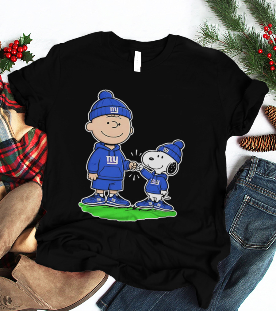 Snoopy And Charlie Brown NY Giants NFL Collaboration T-Shirt