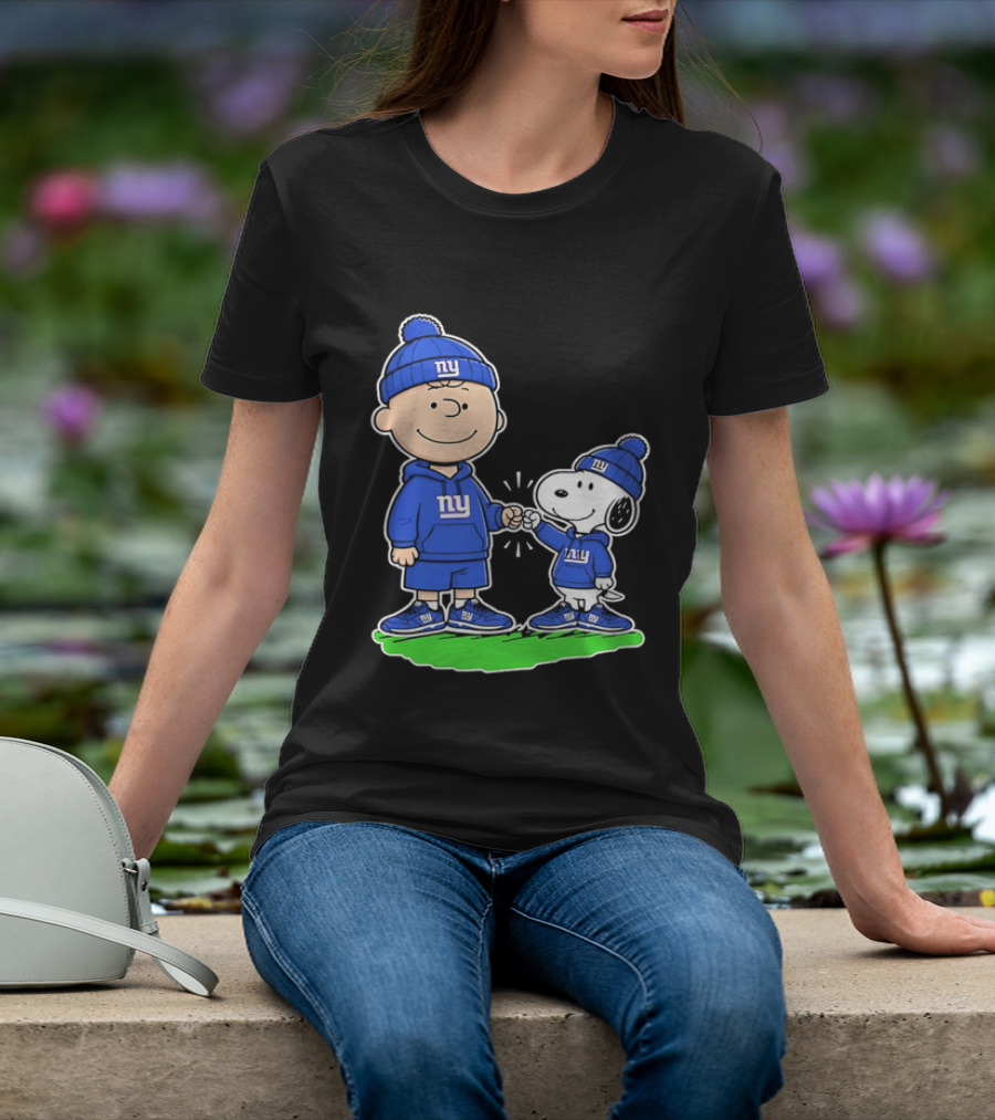 Snoopy And Charlie Brown NY Giants NFL Collaboration T-Shirt
