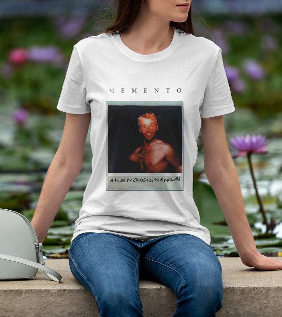 Memento A Film By Christopher Nolan Guy Pearce Polaroid Image T-Shirt