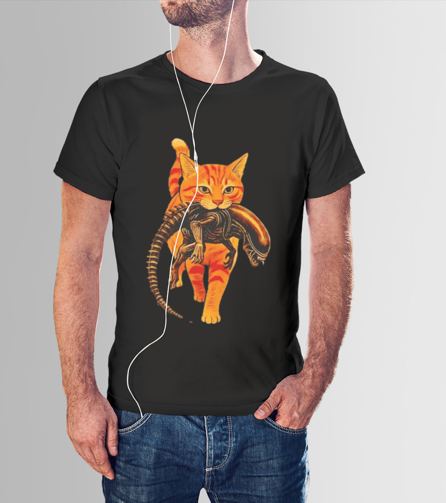 Orange Tabby Cat Holding Alien Xenomorph Iconic Fusion T-Shirt
