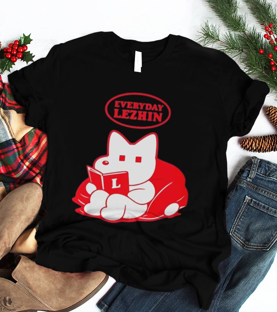 Everyday Lezhin Reading Webtoon Relaxing Cartoon Character With Book T-Shirt