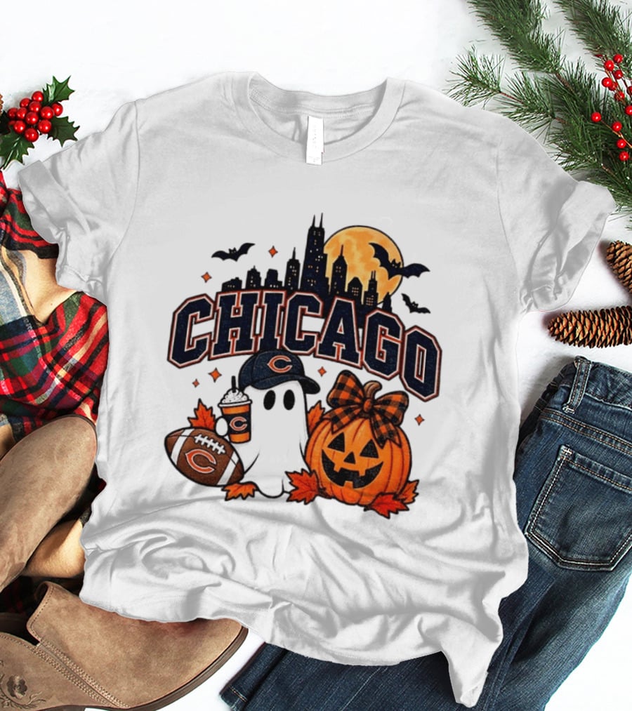 Chicago Bears Halloween Ghost Pumpkin Football Skyline Moon T-Shirt