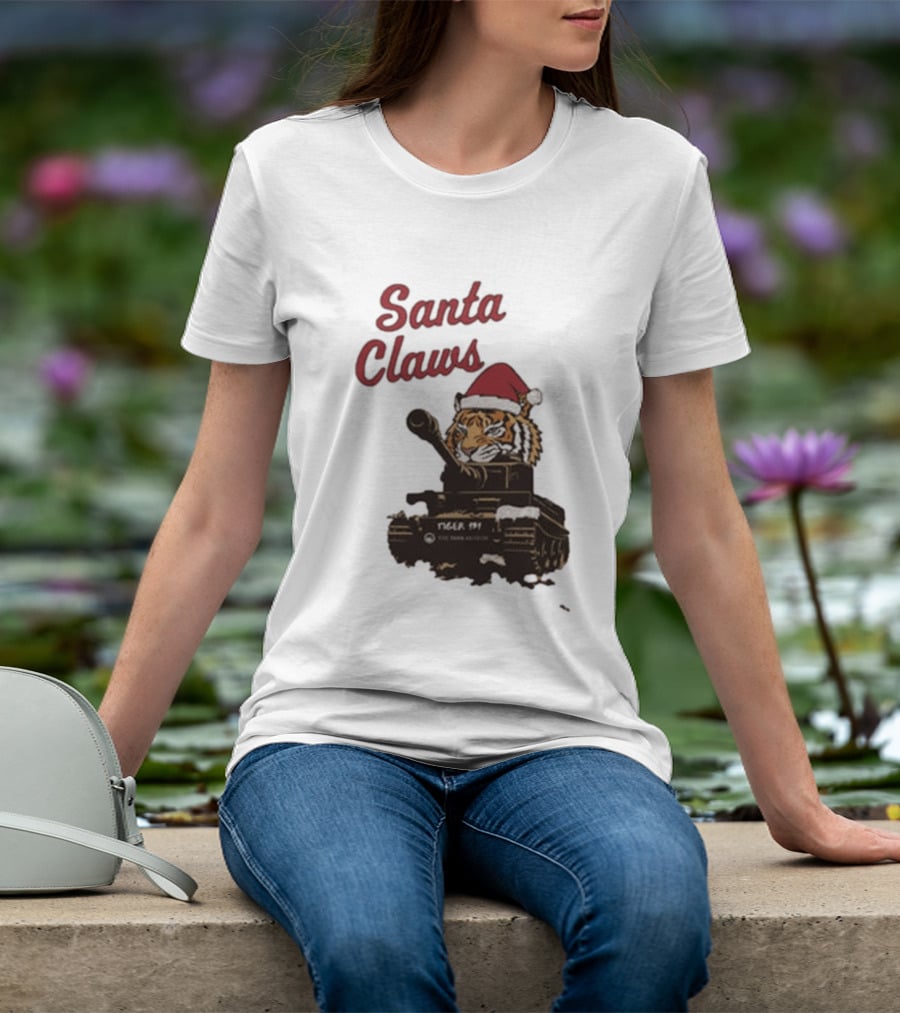 Santa Claws Tiger 131 Tank Museum Christmas T-Shirt