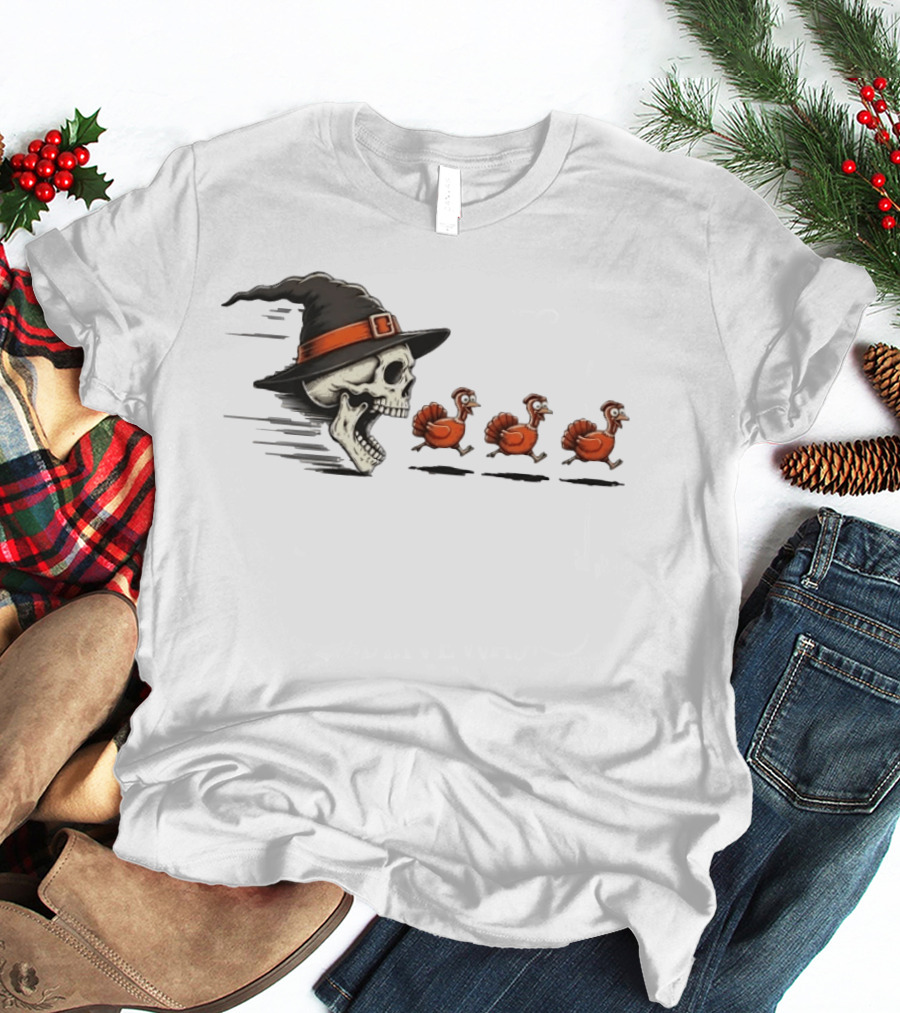 Witch Skull Chasing Turkeys Thanksgiving Humor T-Shirt