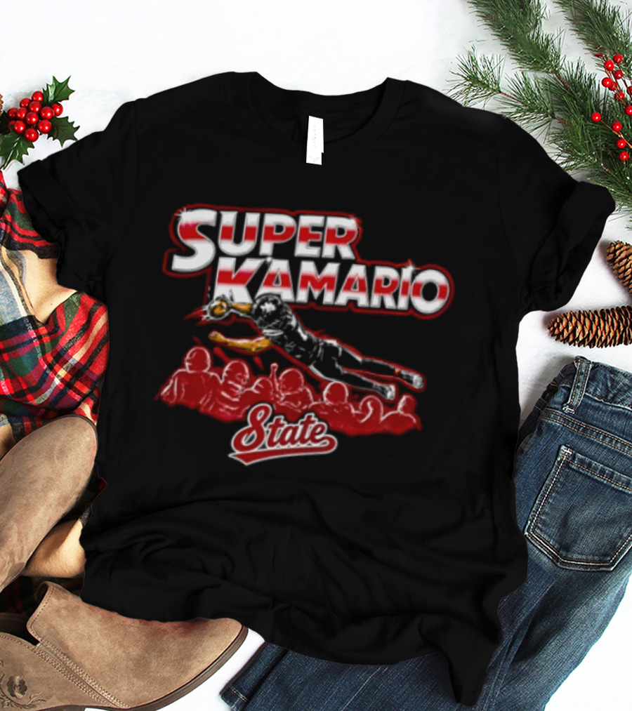 Super Kamario State Football Player Diving Catch Crowd T-Shirt