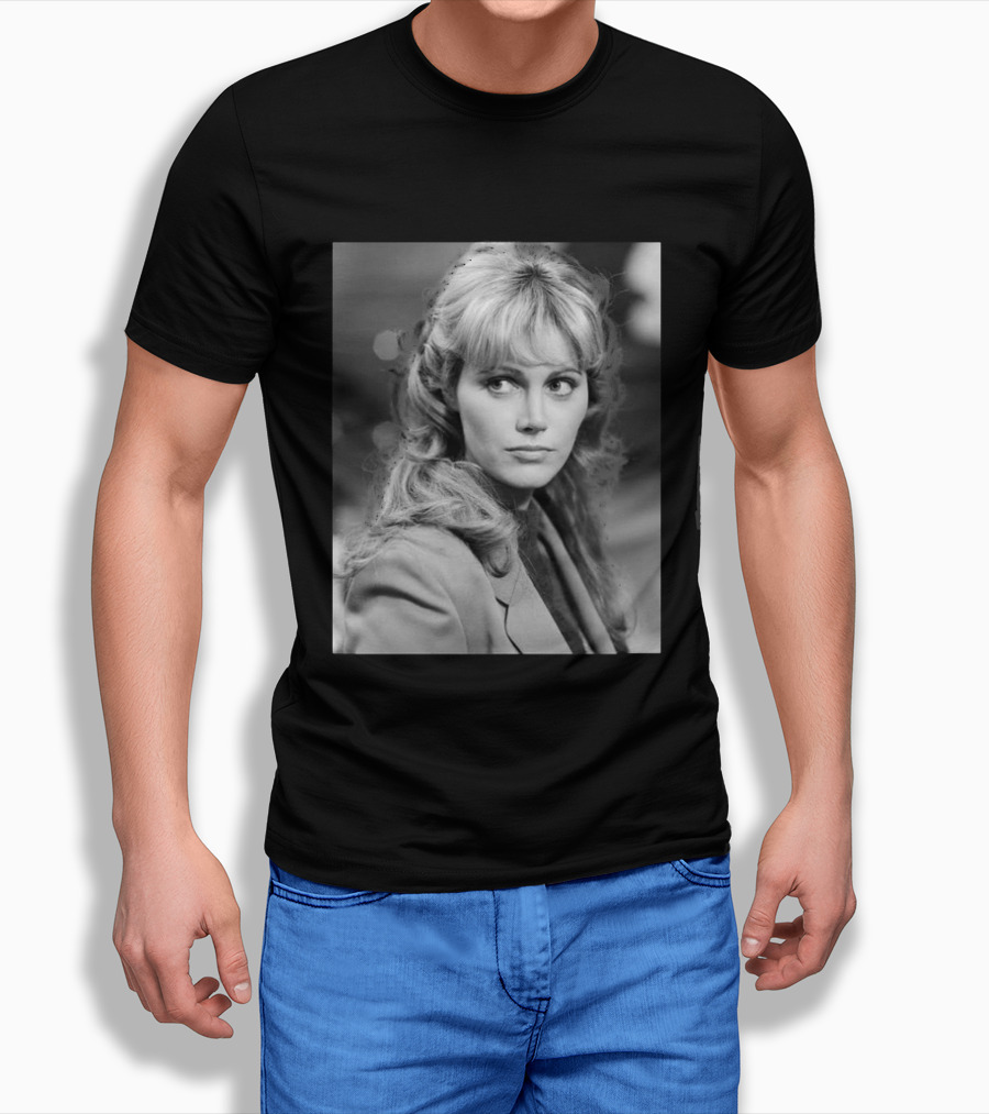 Rip Mary Louise Weller 1946 2026 Vintage Black And White T-Shirt