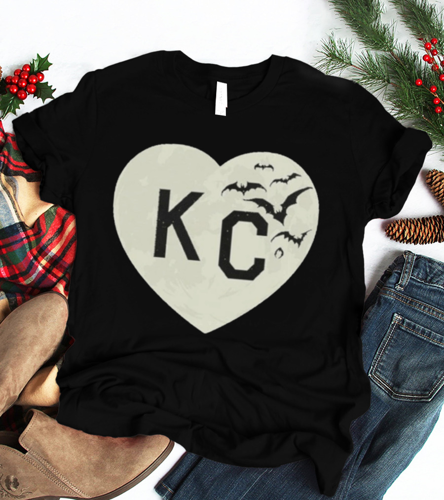 Kansas City KC Heart Moon Bats T-Shirt