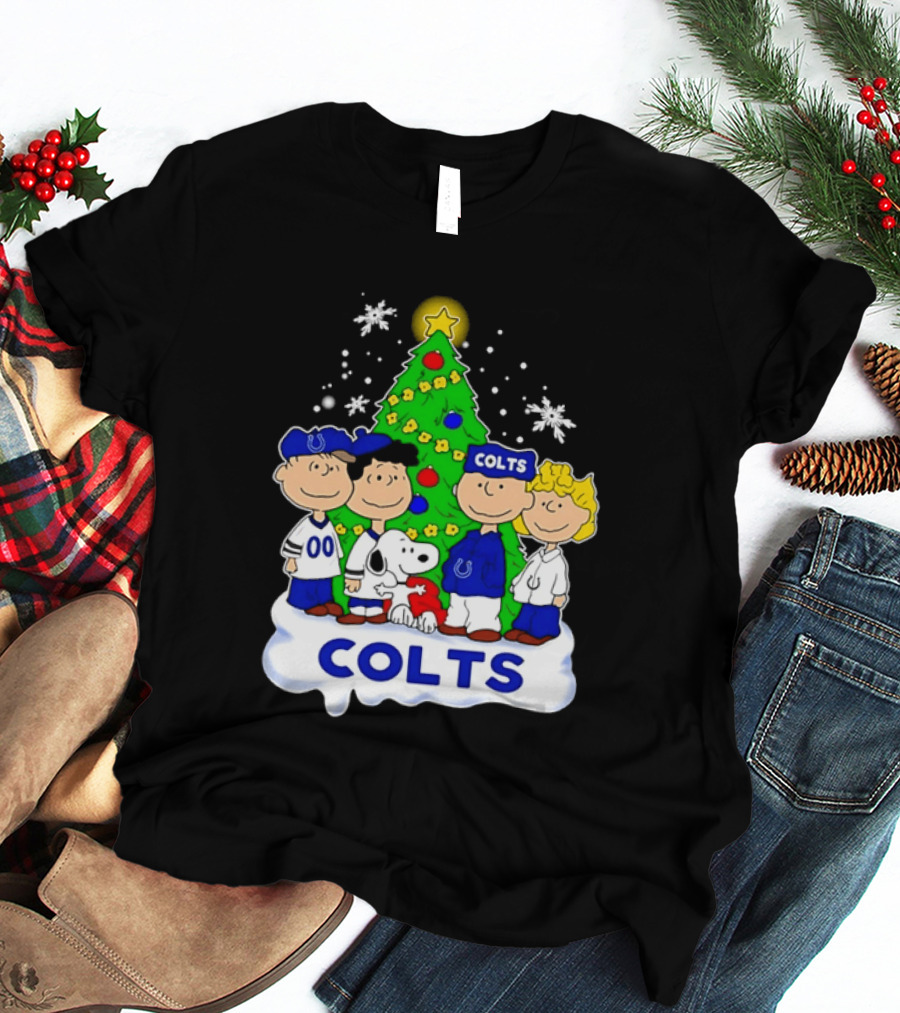 Peanuts Characters Indianapolis Colts Christmas Tree Snoopy Woodstock Snowflakes T-Shirt