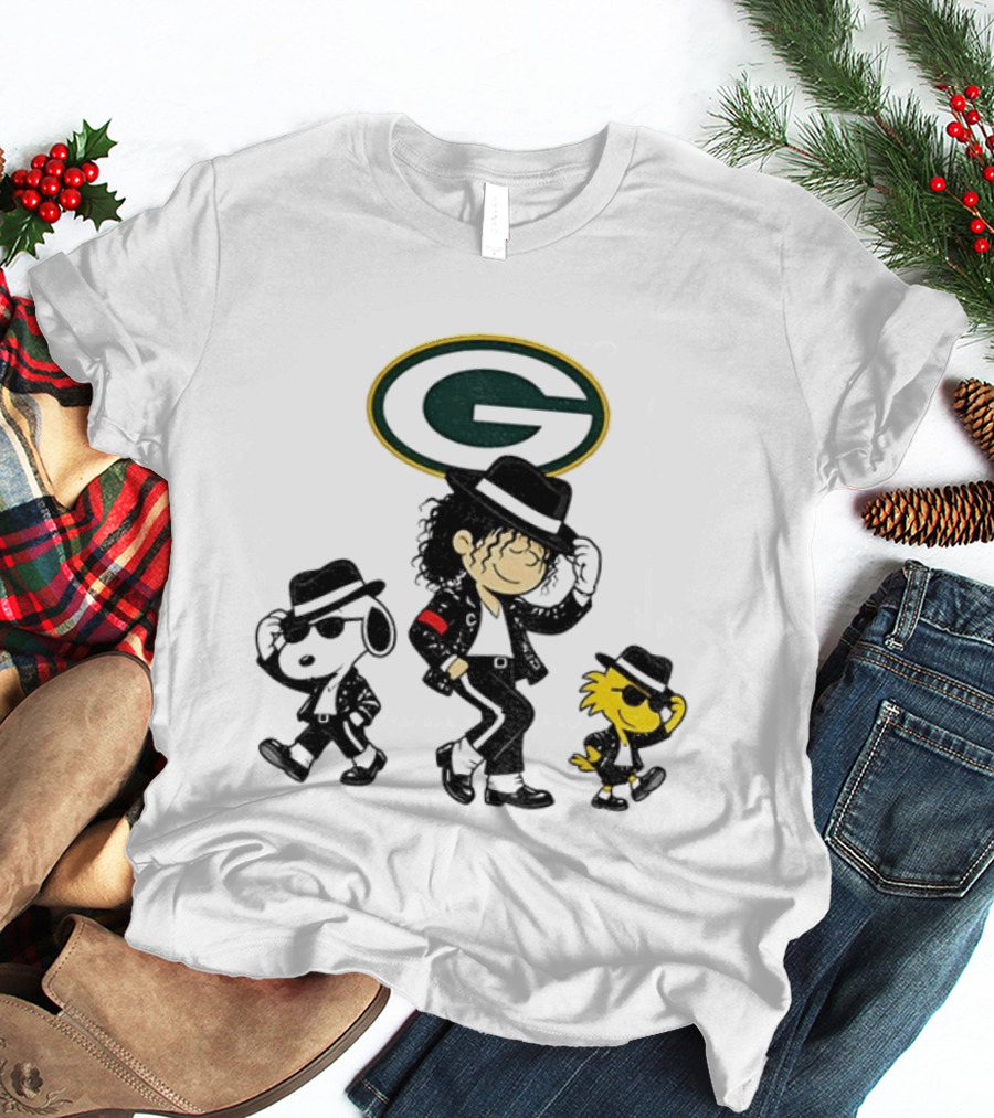 Green Bay Packers Charlie Brown Snoopy Woodstock Pop Rock Dance T-Shirt