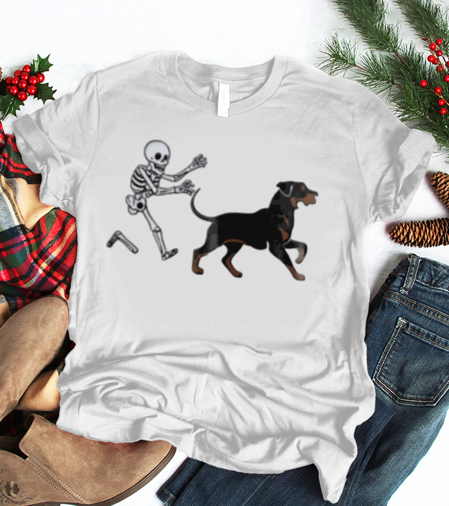 Skeleton Chasing Rottweiler With Bone In Halloween Humor Scene T-Shirt