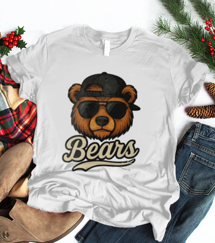 Chicago Bears Cool Bear In Sunglasses And Cap T-Shirt