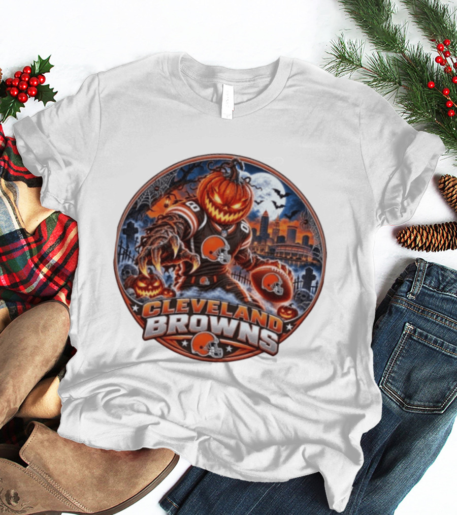 Halloween Jack O' Lantern Cleveland Browns Football Player Spooky Night T-Shirt