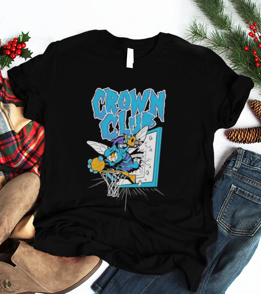 Crown Club Charlotte Hornets Basketball Dunking T-Shirt