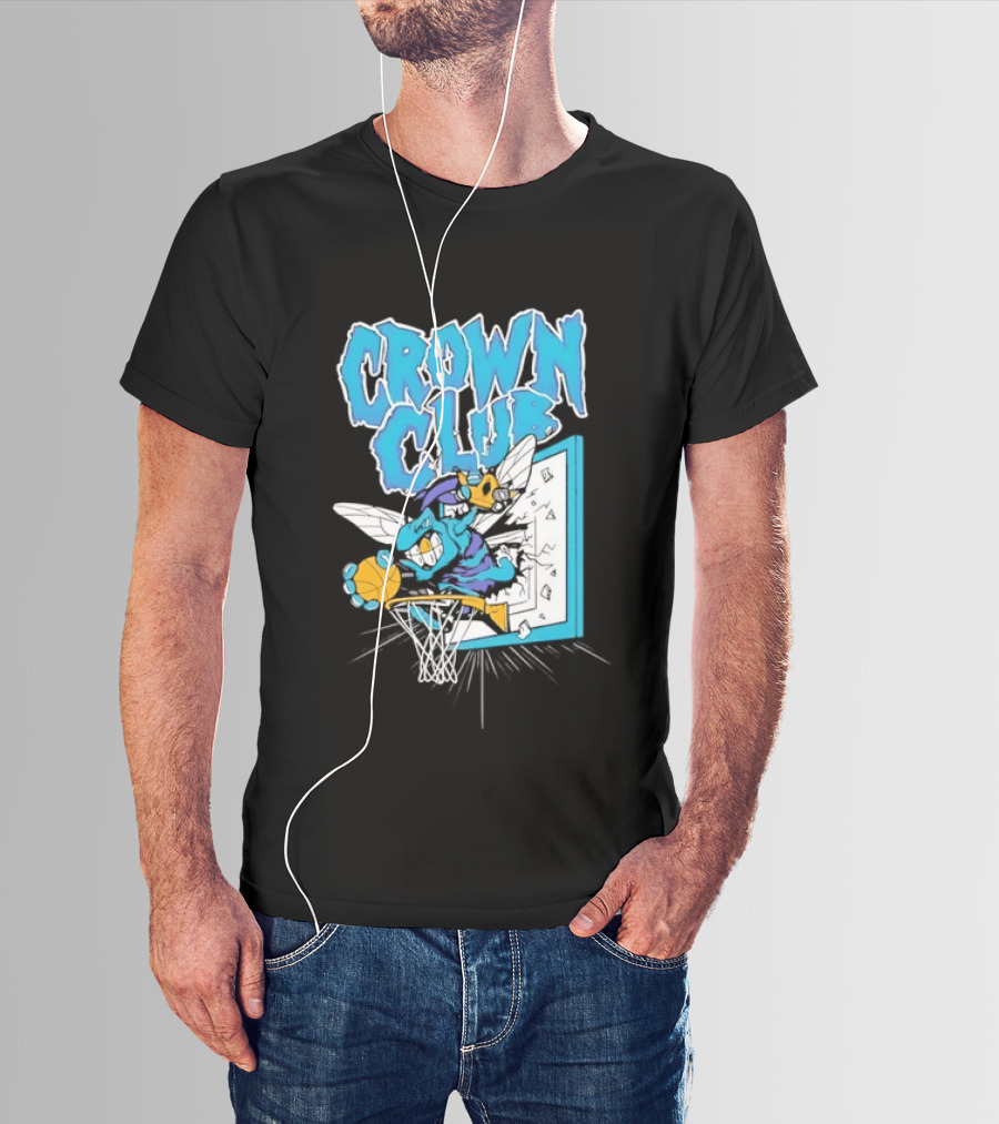 Crown Club Charlotte Hornets Basketball Dunking T-Shirt