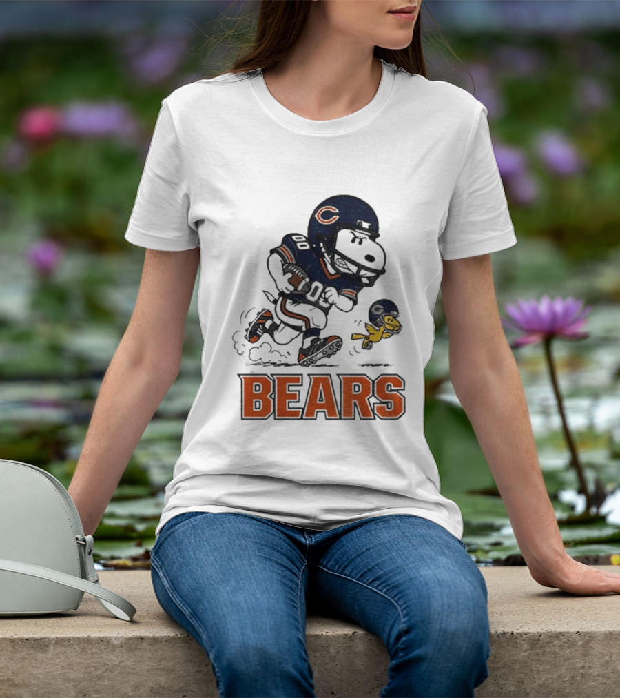 Chicago Bears Snoopy And Woodstock Football Team Fan T-Shirt