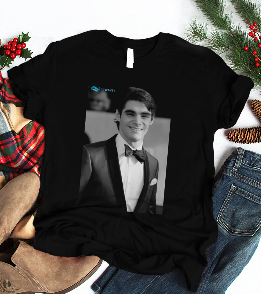 77Waves RJ Mitte Walter White's Son Breaking Bad T-Shirt