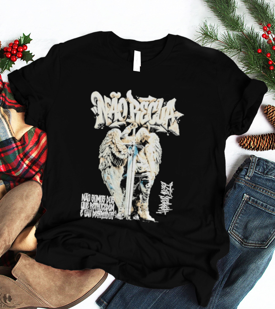 NÃO RECUA Angel Warrior Sword Faith Graffiti T-Shirt