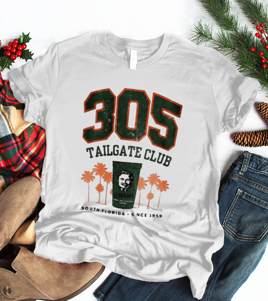 Flanigans 305 Tailgate Club South Florida Since 1959 Green Cup Palm Trees T-Shirt