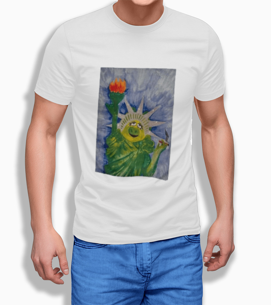 Miss Piggy Statue Of Liberty Muppets Smoking Statue T-Shirt