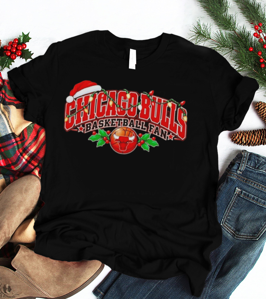 Chicago Bulls Basketball Fan Christmas Lights Santa Hat T-Shirt