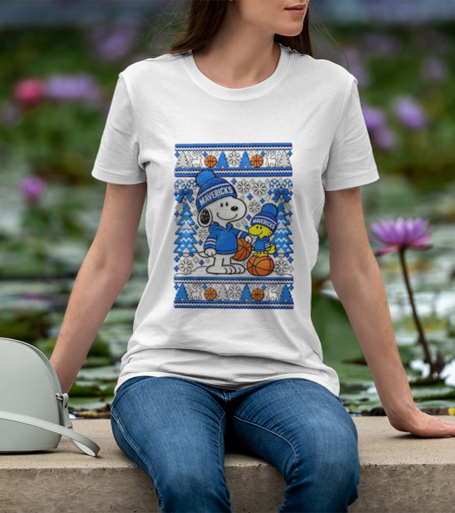 Dallas Mavericks Snoopy Woodstock Christmas Basketball T-Shirt