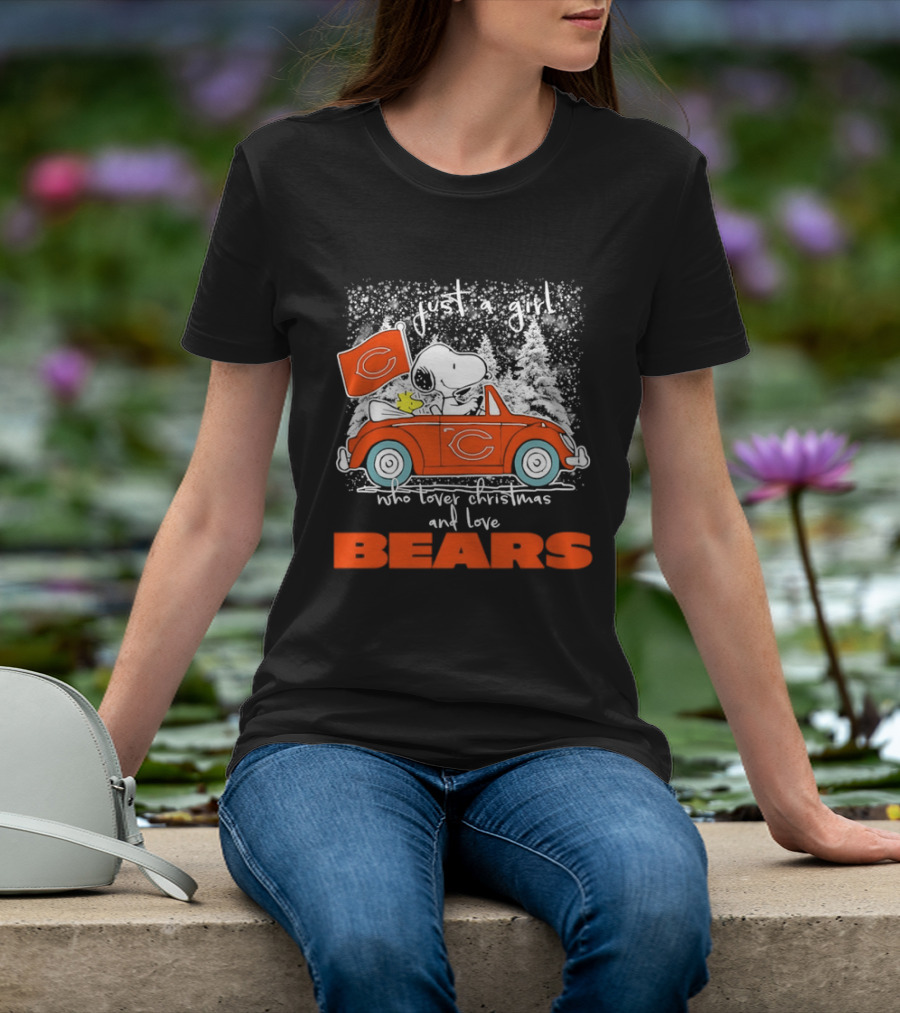 Just A Girl Who Loves Christmas And Chicago Bears T-Shirt