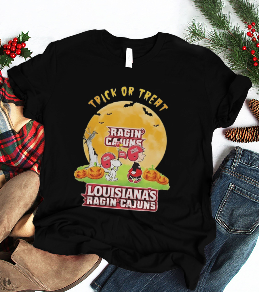 Louisiana Ragin Cajuns X Charlie Brown And Snoopy Trick Or Treat Halloween T-Shirt