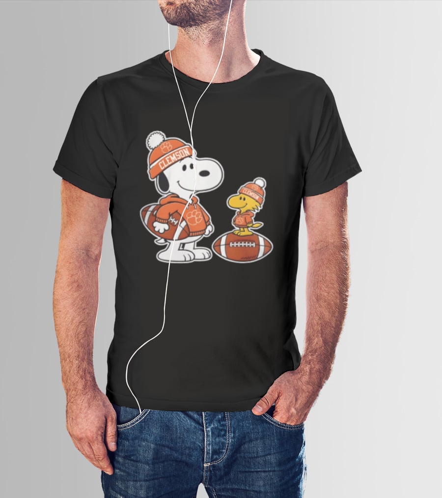 Snoopy And Woodstock Clemson Tigers Football Fans 2026 T-Shirt