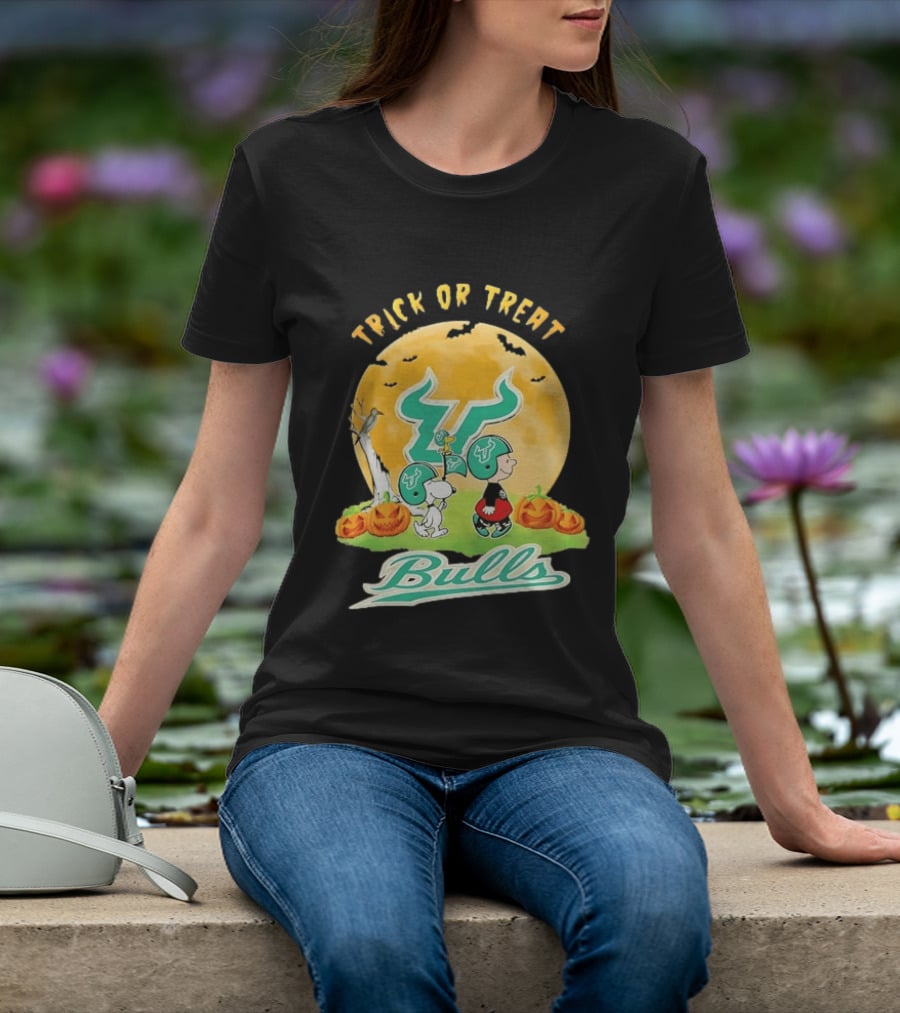 Trick Or Treat South Florida Bulls Snoopy Charlie Brown Woodstock Halloween Moon T-Shirt