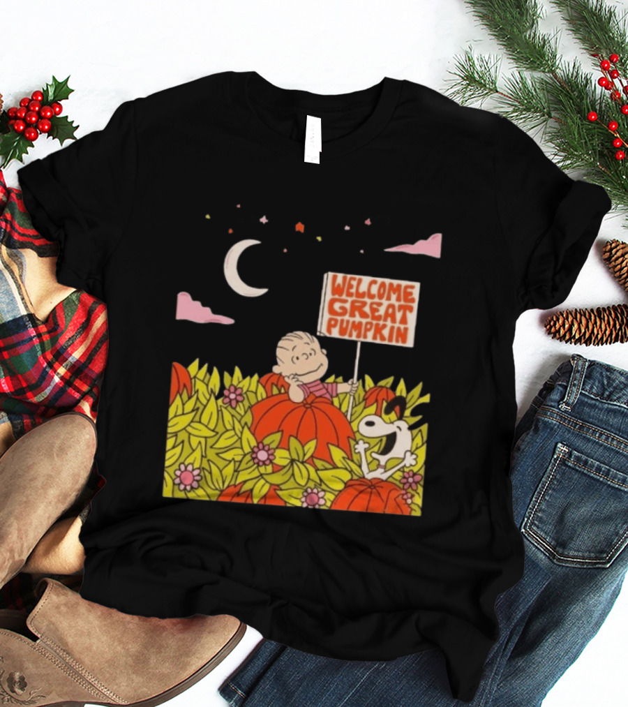 Linus And Snoopy Welcome Great Pumpkin Peanuts Moonlit Patch T-Shirt