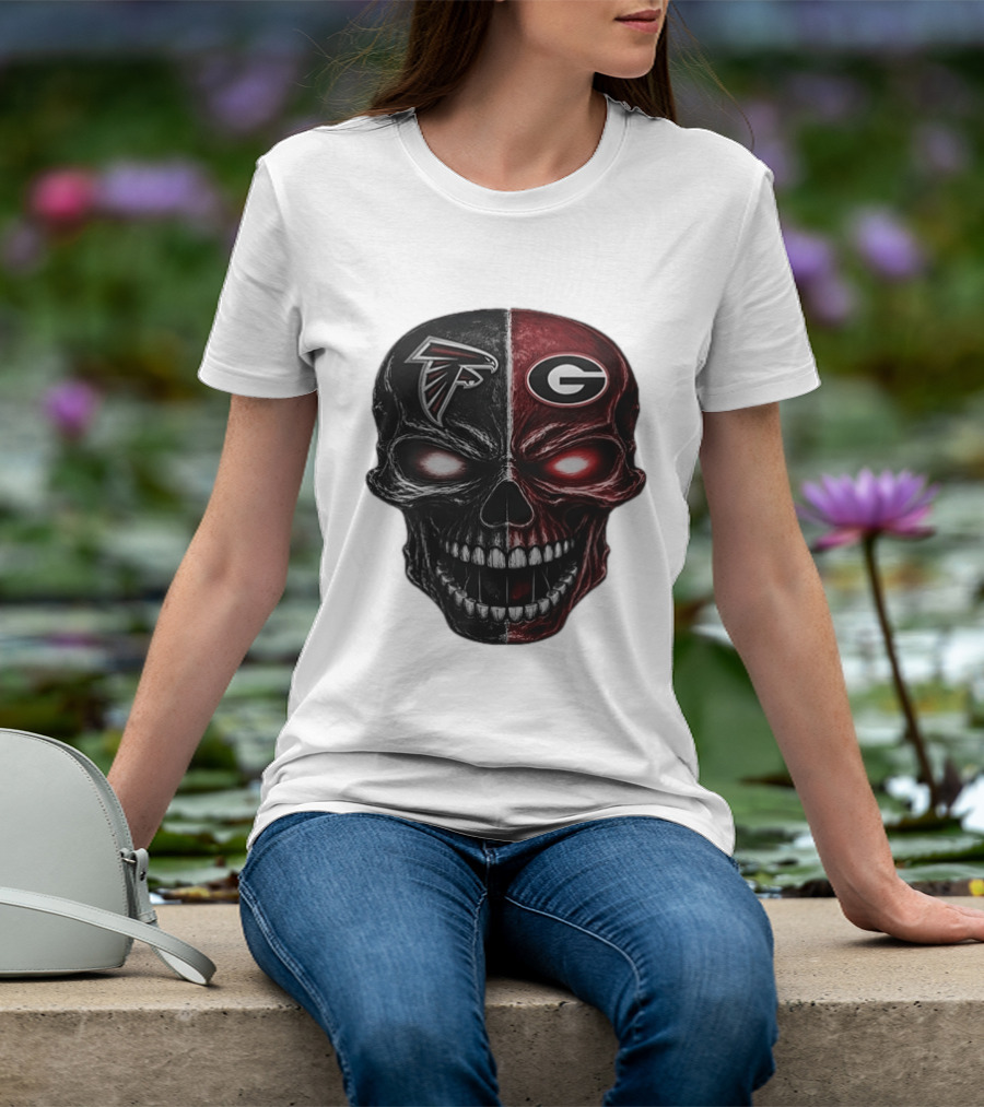 Atlanta Falcons Georgia Bulldogs Split Skull NFL College Football Fan Merch T-Shirt