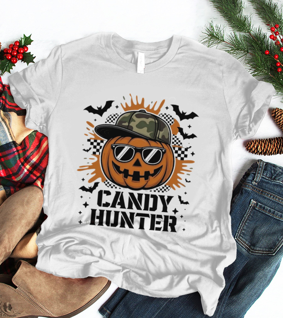 Candy Hunter Pumpkin Camo Hat Sunglasses Halloween Bats T-Shirt