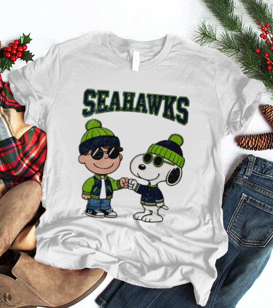 Seattle Seahawks Charlie Brown Snoopy Fist Bump Fan Gear T-Shirt