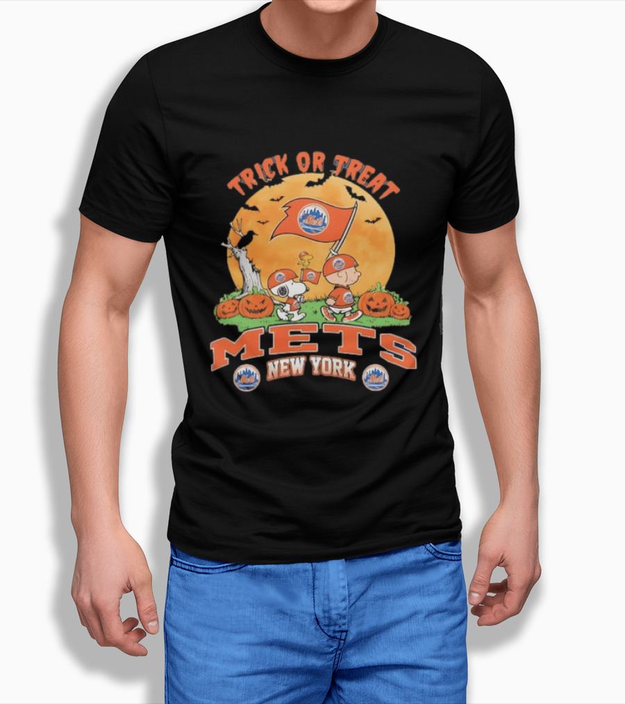 New York Mets Peanuts Trick Or Treat Halloween Snoopy Charlie Brown Pumpkin T-Shirt