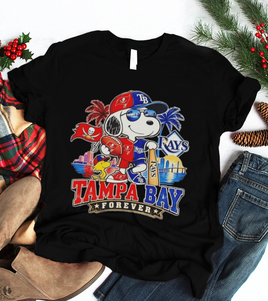 Snoopy Tampa Bay Buccaneers And Rays Forever Vibrant Skyline And Palm Trees T-Shirt