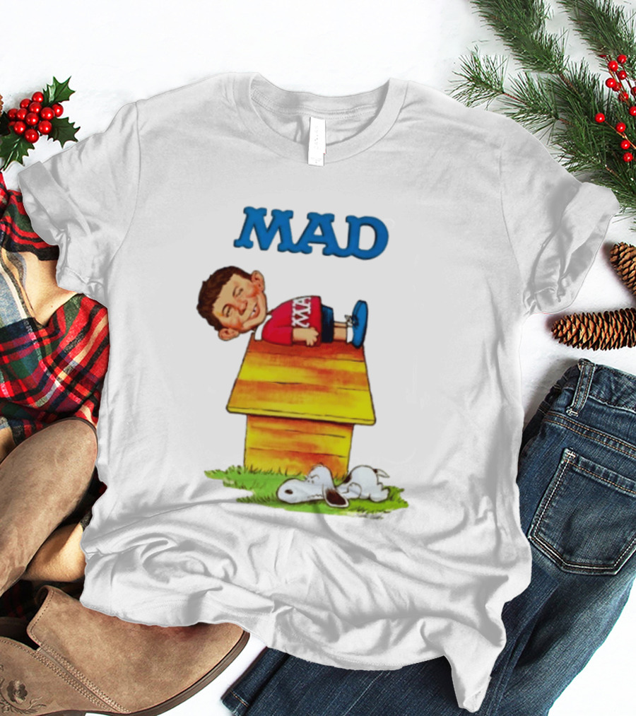 Alfred E Neuman MAD Magazine Snoopy Doghouse October 1970 T-Shirt