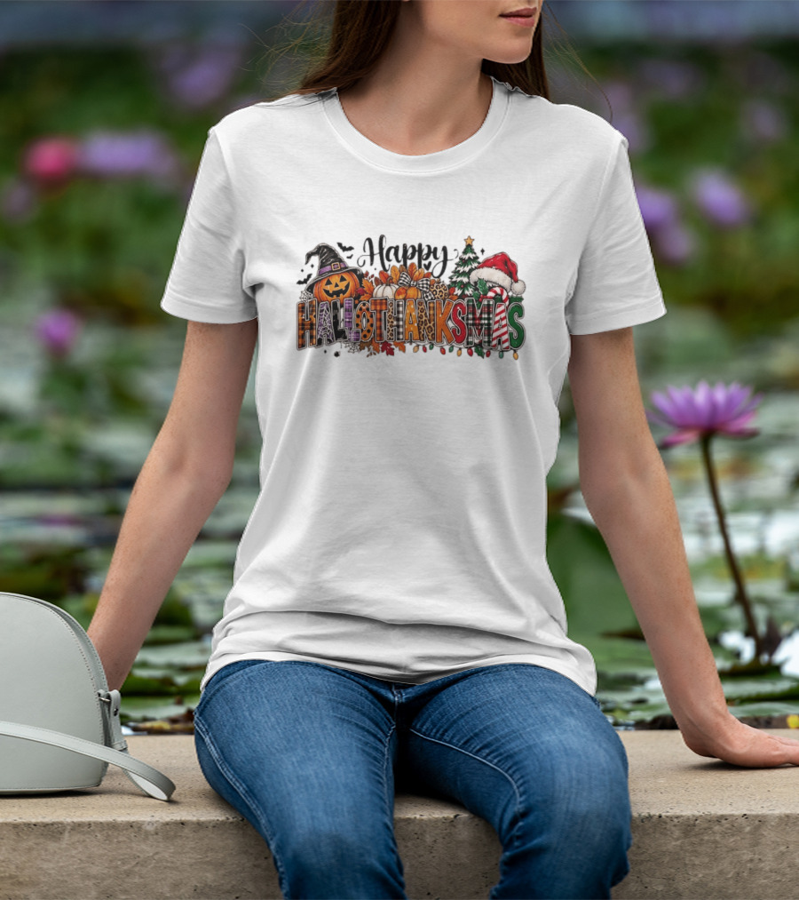 Happy Hallothanksmas Pumpkin Santa Hat Christmas Tree T-Shirt
