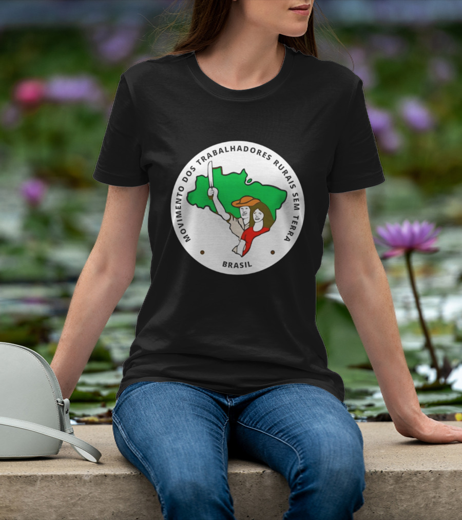 Movimento Dos Trabalhadores Rurais Sem Terra Brasil MST Symbol Map Iconic Brazilian Map T-Shirt