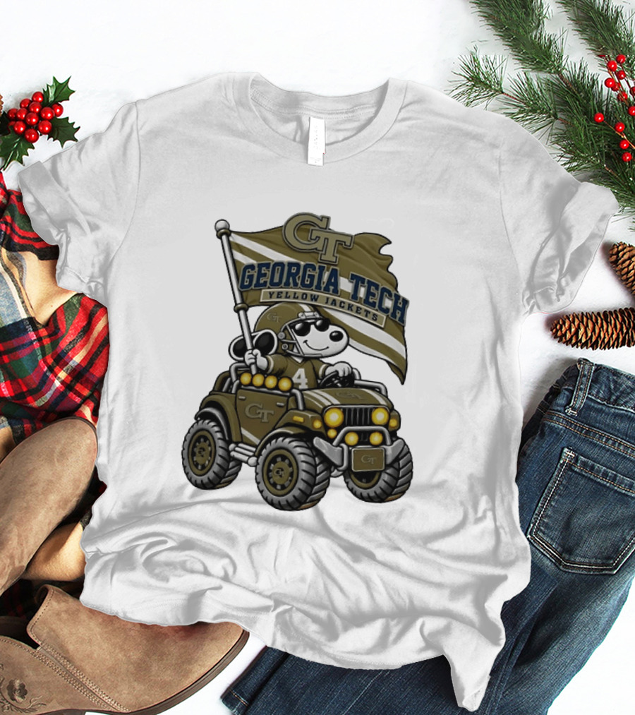 Georgia Tech Yellow Jackets Snoopy Driving Jeep With Flag Football T-Shirt