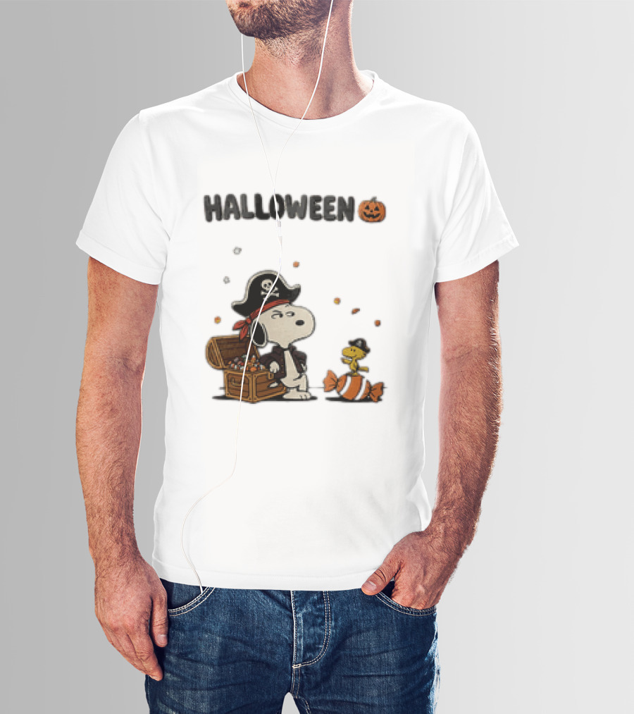 Snoopy Woodstock Halloween Pirates Treasure Chest Pumpkin T-Shirt