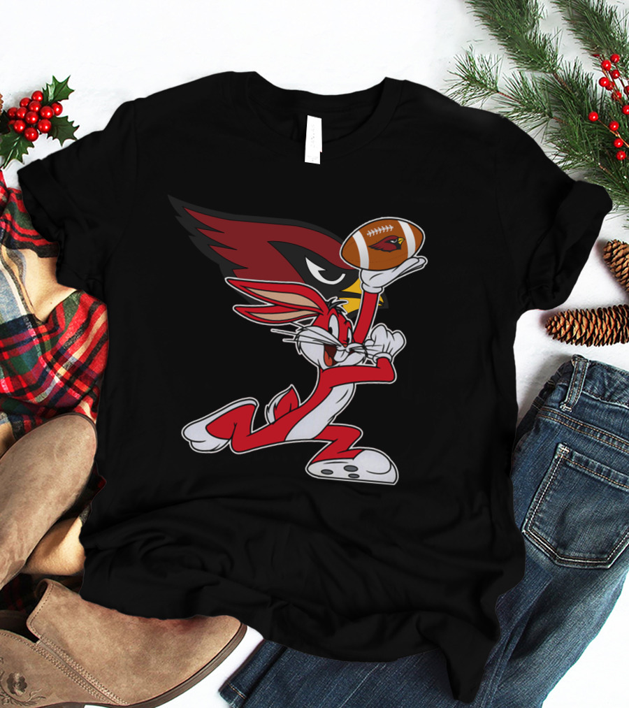 Arizona Cardinals Bugs Bunny Holding Football T-Shirt