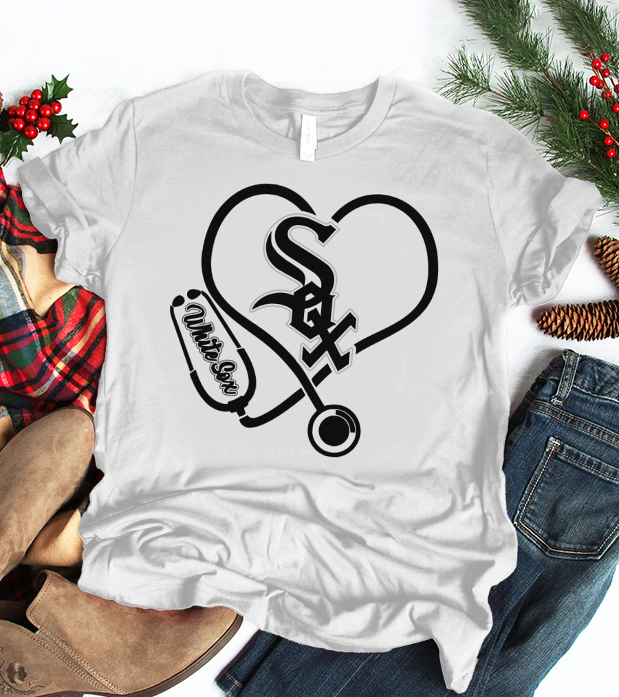 Nurse Love White Sox Heart Stethoscope T-Shirt