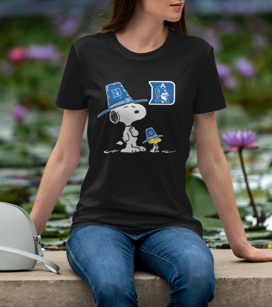 Duke Blue Devils Snoopy And Woodstock Pilgrim Hats T-Shirt