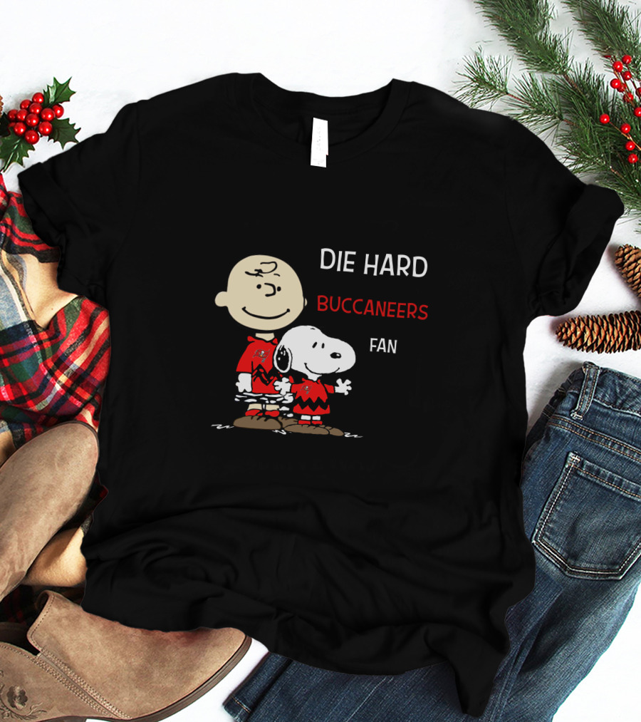 Die Hard Buccaneers Fan Snoopy And Charlie Brown T-Shirt