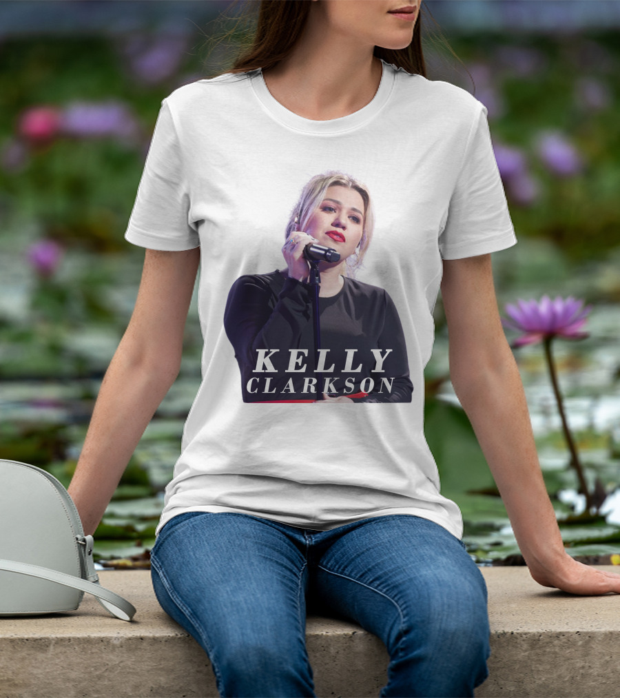 KELLY CLARKSON Concert Performance Microphone Stage T-Shirt