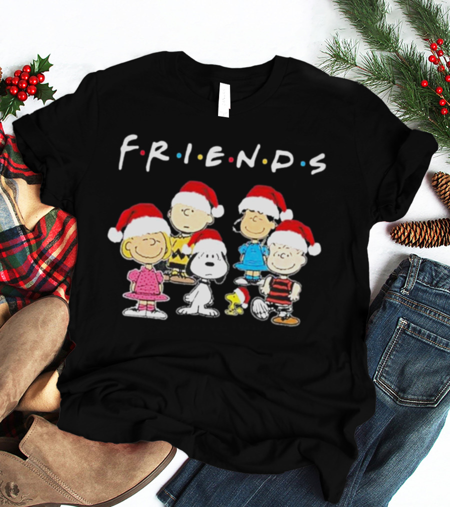 Charlie Brown Snoopy Woodstock Friends Christmas Santa Hats T-Shirt