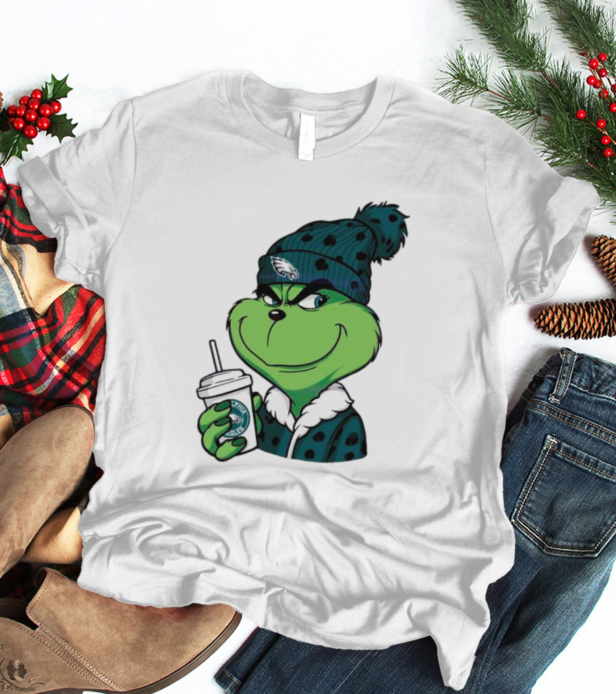 Grinch Holding Cup Wearing Philadelphia Eagles Beanie T-Shirt