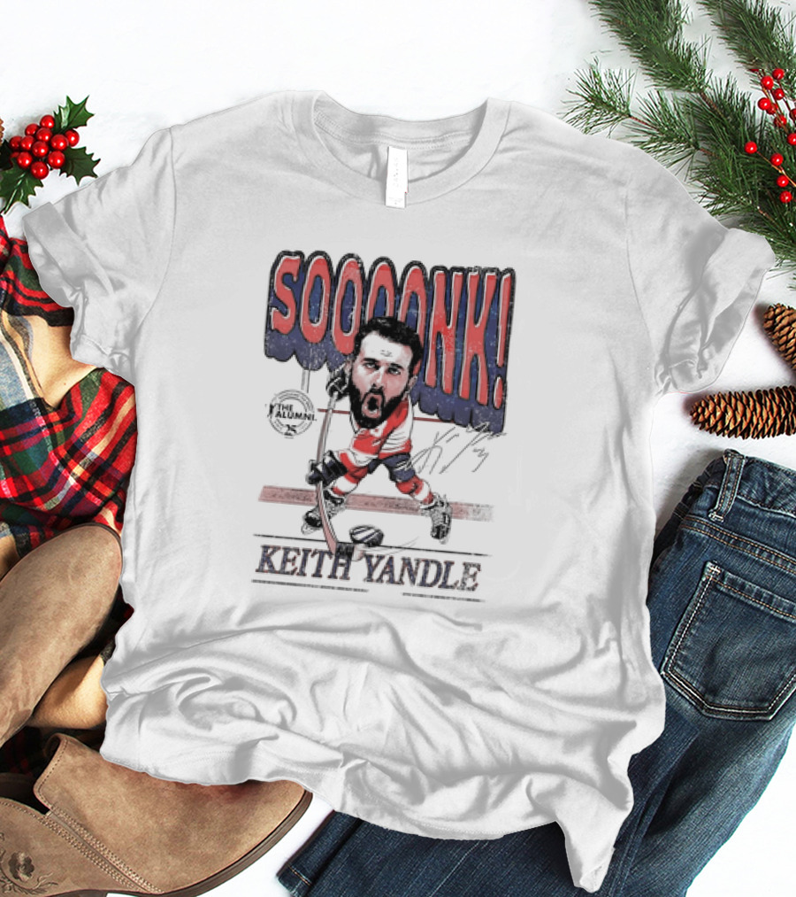 SOOOOONK Keith Yandle Philadelphia Flyers The Alumni Signature Caricature T-Shirt