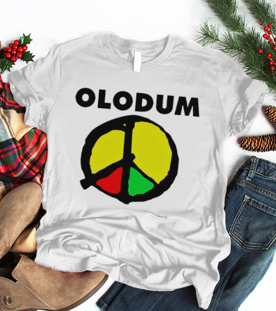 Olodum Peace Symbol With Red Yellow Green Segments T-Shirt